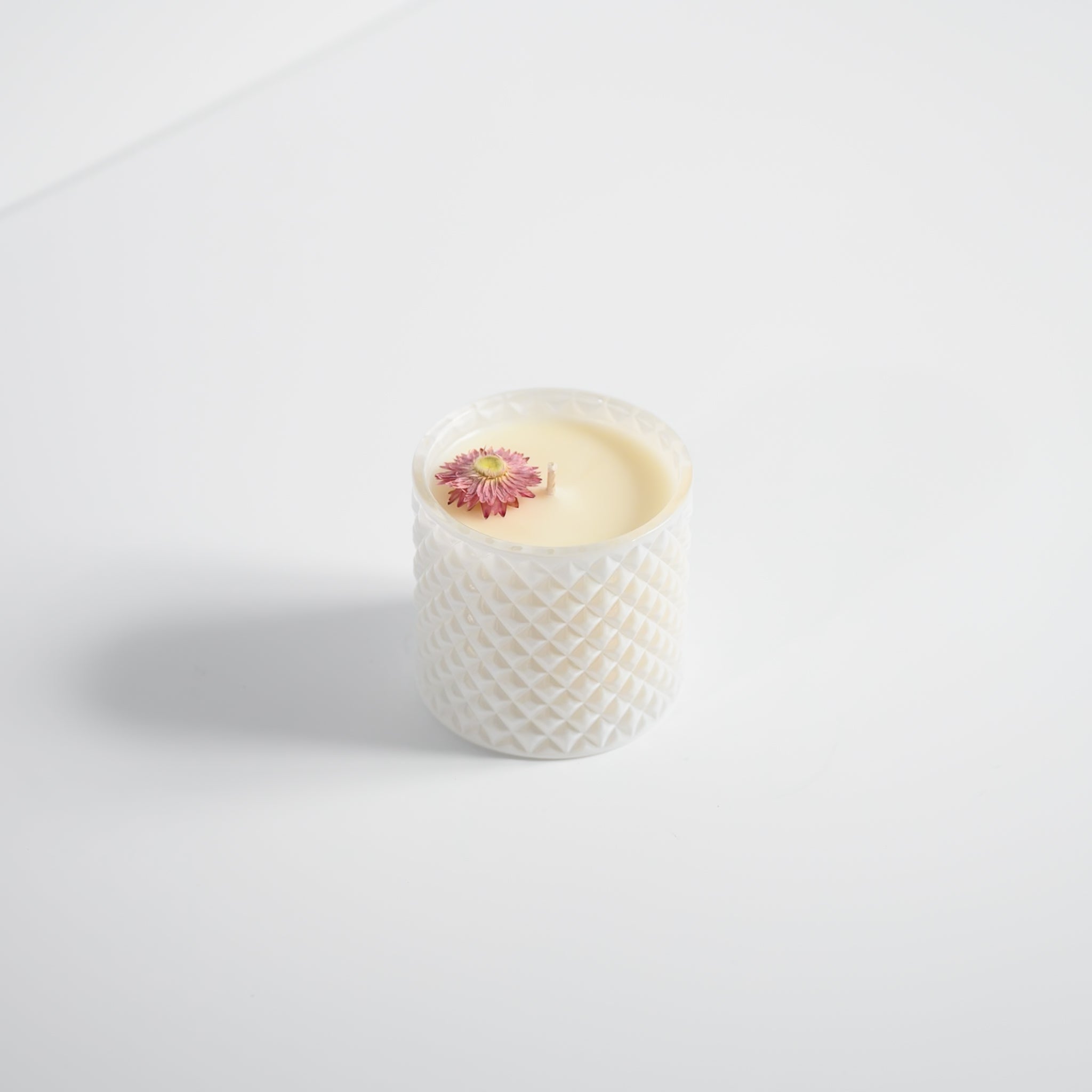 Medium Geo - White